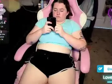 Lucygooseyz30  live sex cam