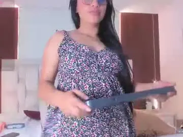 Miabrunette23  live sex cam
