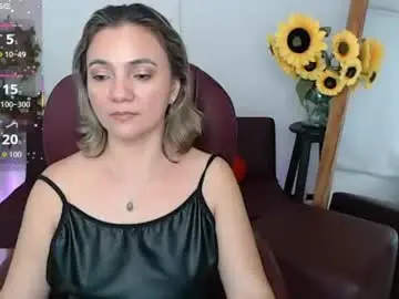 Rebeca_milf  live sex cam