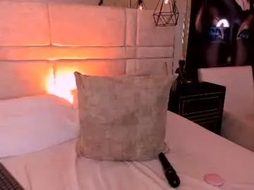 Samanthadunss  live sex cam