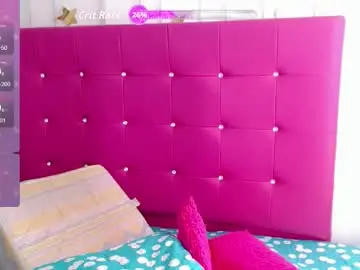 Sara_arias00  live sex cam