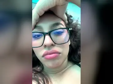 Sashanova21  live sex cam