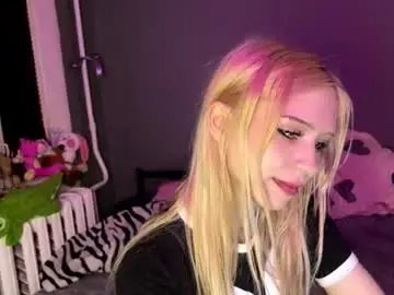 Sexy_cute18  live sex cam