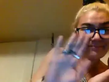 Sugartits9101  live sex cam