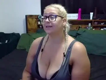 Thickberri92  live sex cam