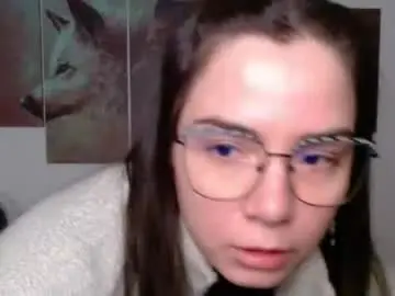 Wolfs_daughter  live sex cam