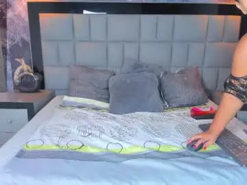 Your_lady_milf  live sex cam