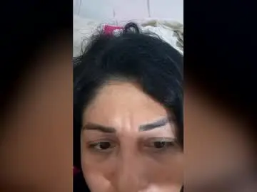 Aninhabucetuda  live sex cam