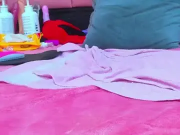 Brithanyslim  live sex cam
