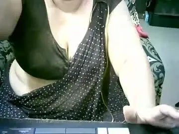 Crezybhabihot  live sex cam