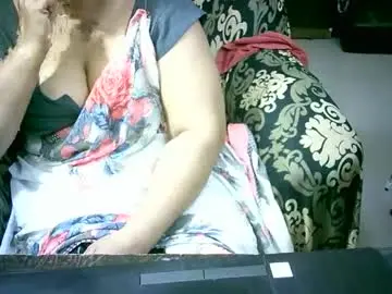 Crezybhabihot  live sex cam