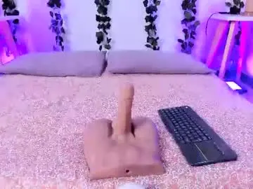 Elisevalmont  live sex cam