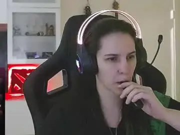 Irwi_tomboy  live sex cam