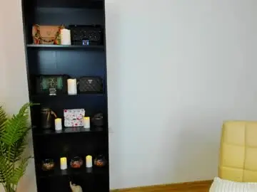 Khloe_star  live sex cam