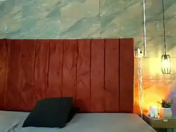 Kyle_divine  live sex cam