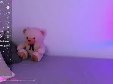 Maddyconnor  live sex cam