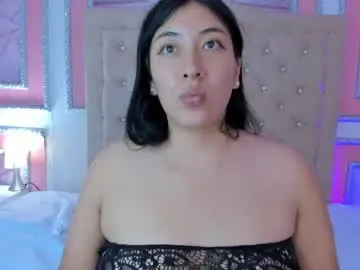 Pervertedcurvy  live sex cam