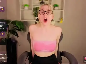 Rockett_bunny  live sex cam