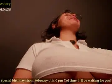 Roldansvalery  live sex cam