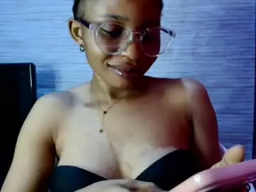 Slimass31  live sex cam