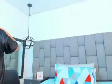 Sofymadison  live sex cam