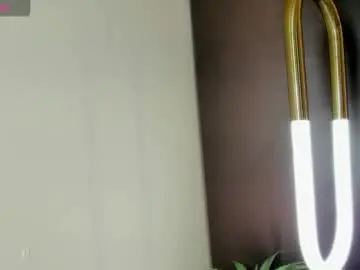 Valeryn_rosse  live sex cam