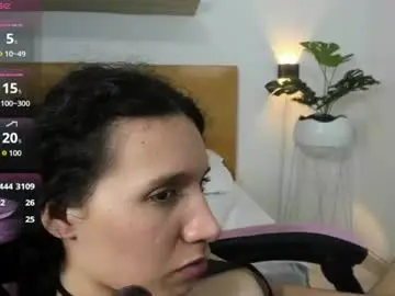 Valeryn_rosse  live sex cam