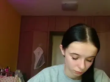 Yuliastar  live sex cam