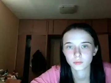 Yuliastar  live sex cam
