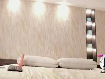 Alina_hart  live sex cam