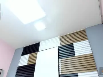 Kaira_luxury  live sex cam