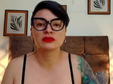 Kat_paradisse  live sex cam