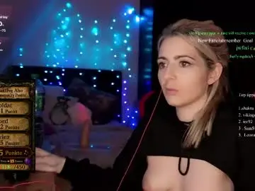 Kimilee22  live sex cam