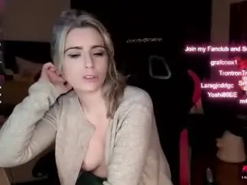 Kimilee22  live sex cam