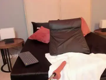 Latinamilf_  live sex cam