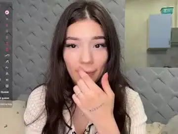 Linhtadt  live sex cam