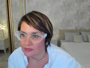 Mayanoire  live sex cam