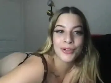 Miaaasturbate  live sex cam