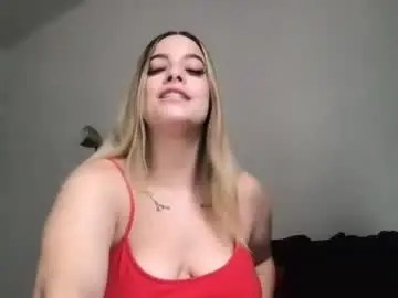 Miaaasturbate  live sex cam