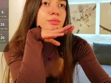 Savannah_h  live sex cam