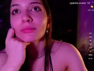 Savannah_h  live sex cam