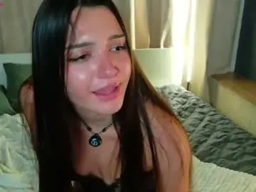 Savannah_h  live sex cam