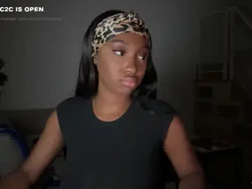 Violet6xft  live sex cam