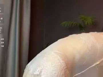 Darina_night  live sex cam