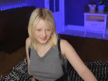 Kofimoon  live sex cam
