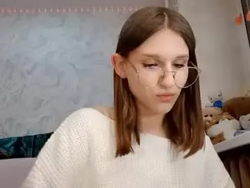 Kristinevaranda  live sex cam