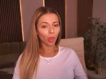 Loveedove  live sex cam