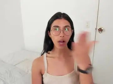 Mazikeen_18  live sex cam