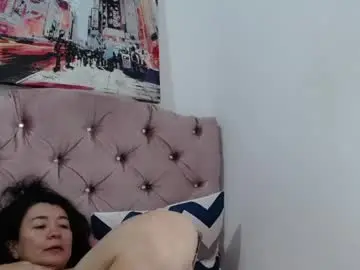 Naturally_mature  live sex cam