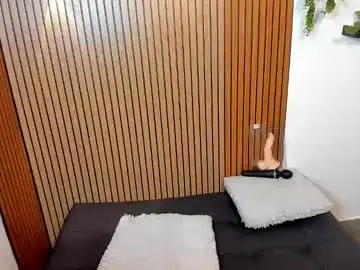 Scarletrose10  live sex cam